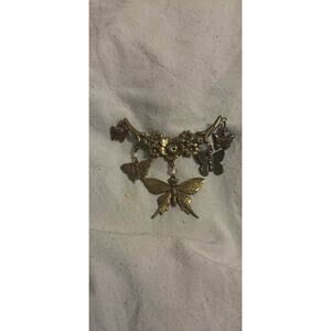 VINTAGE Brass Charm BROOCH
Item#102